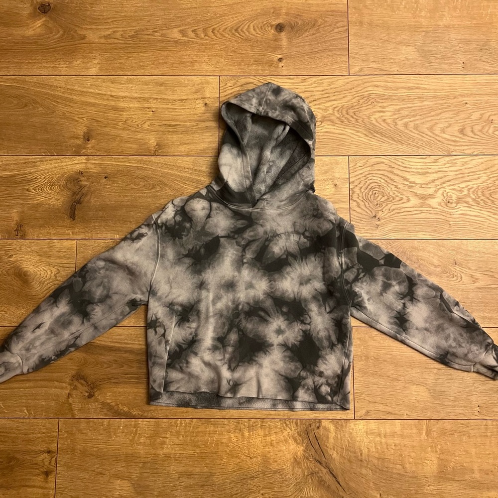 Grey Art Class large tie dye crop sweatshirt
